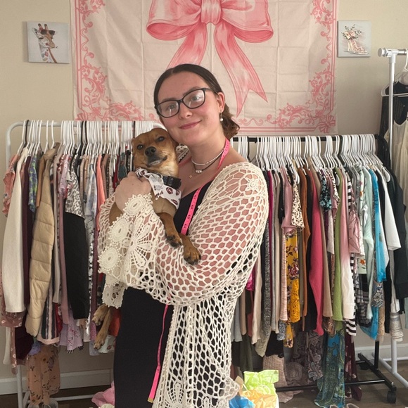 Welcome To My Closet :) - Picture 7 of 7